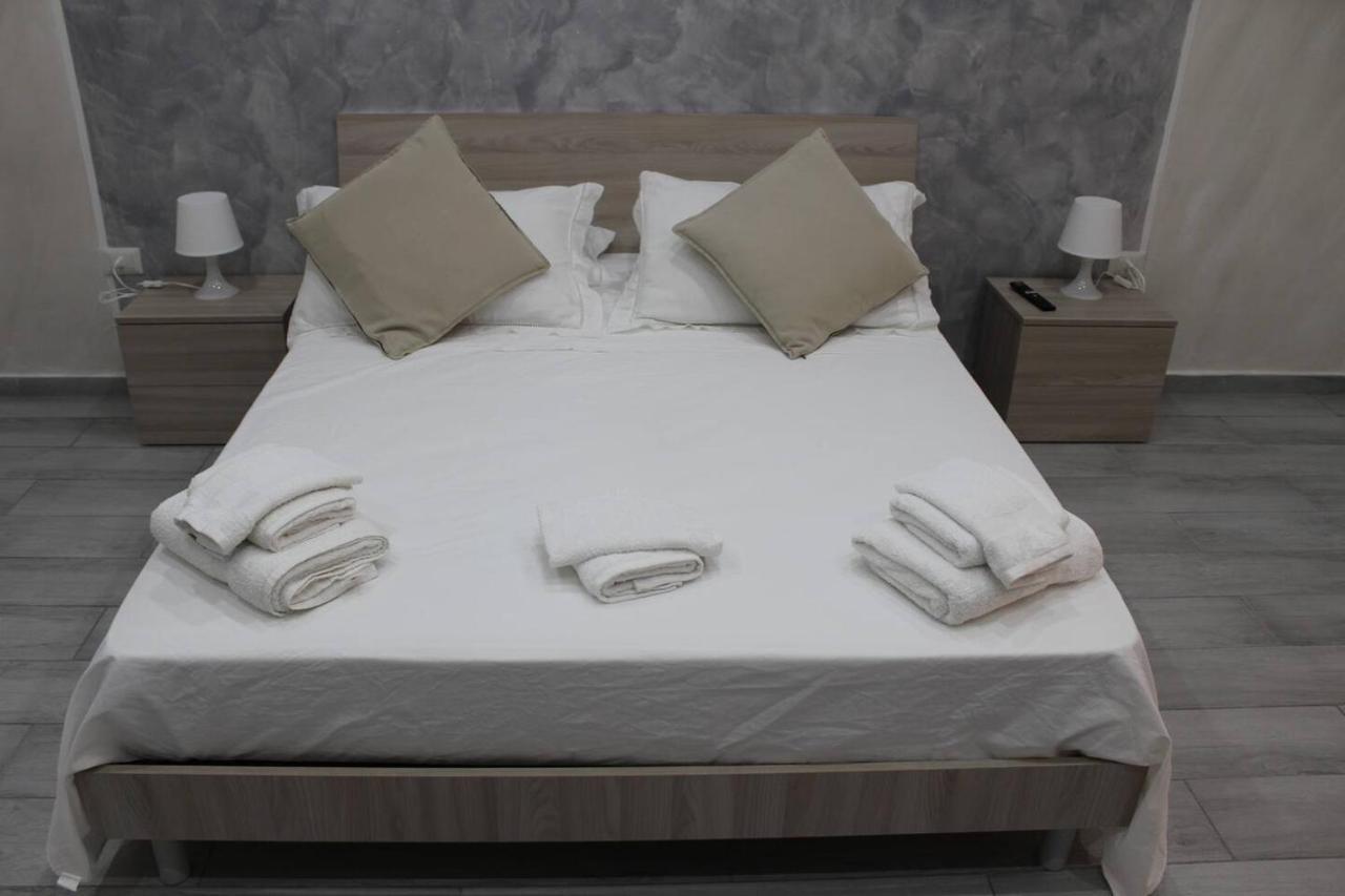 Casa Vacanza Grey Lejlighedshotel Napoli Eksteriør billede