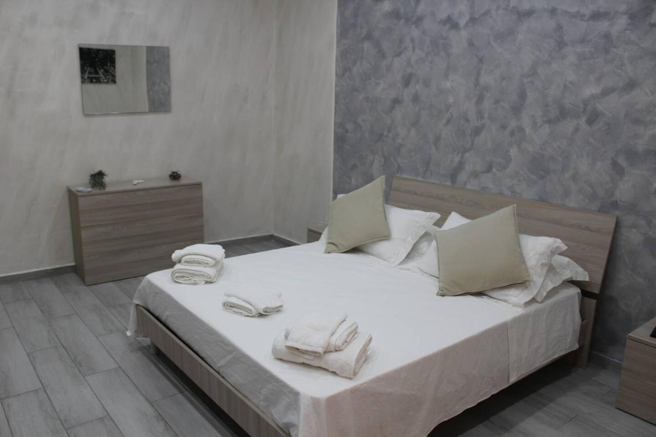 Casa Vacanza Grey Lejlighedshotel Napoli Eksteriør billede