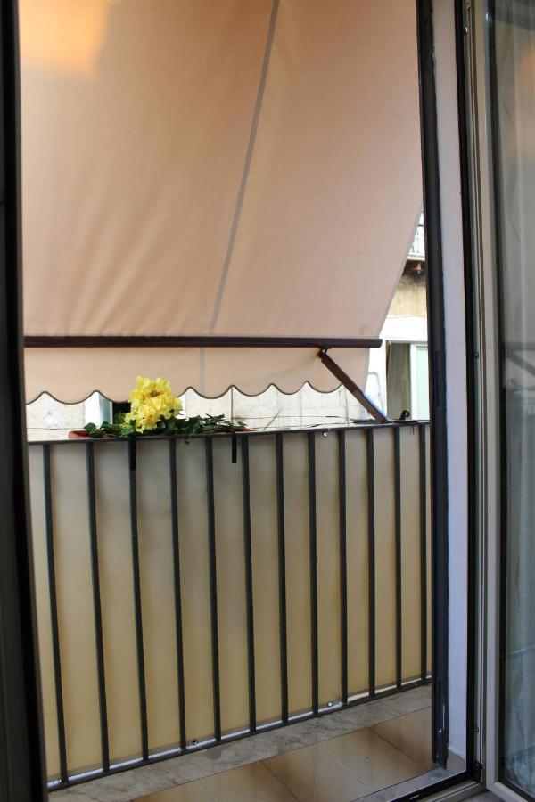 Casa Vacanza Grey Lejlighedshotel Napoli Eksteriør billede